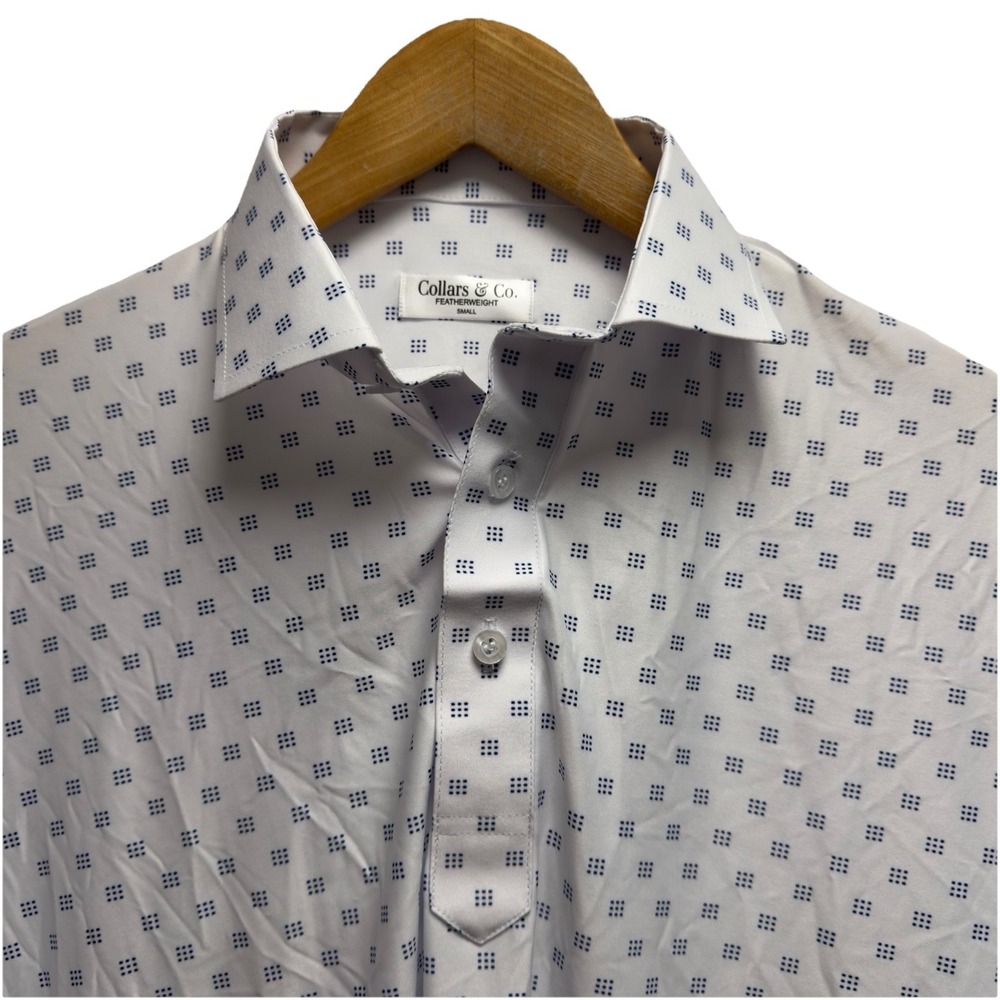 Collars & Co. Mens Sz S The Dress Collar White/Blue Geometric Featherweight Polo
